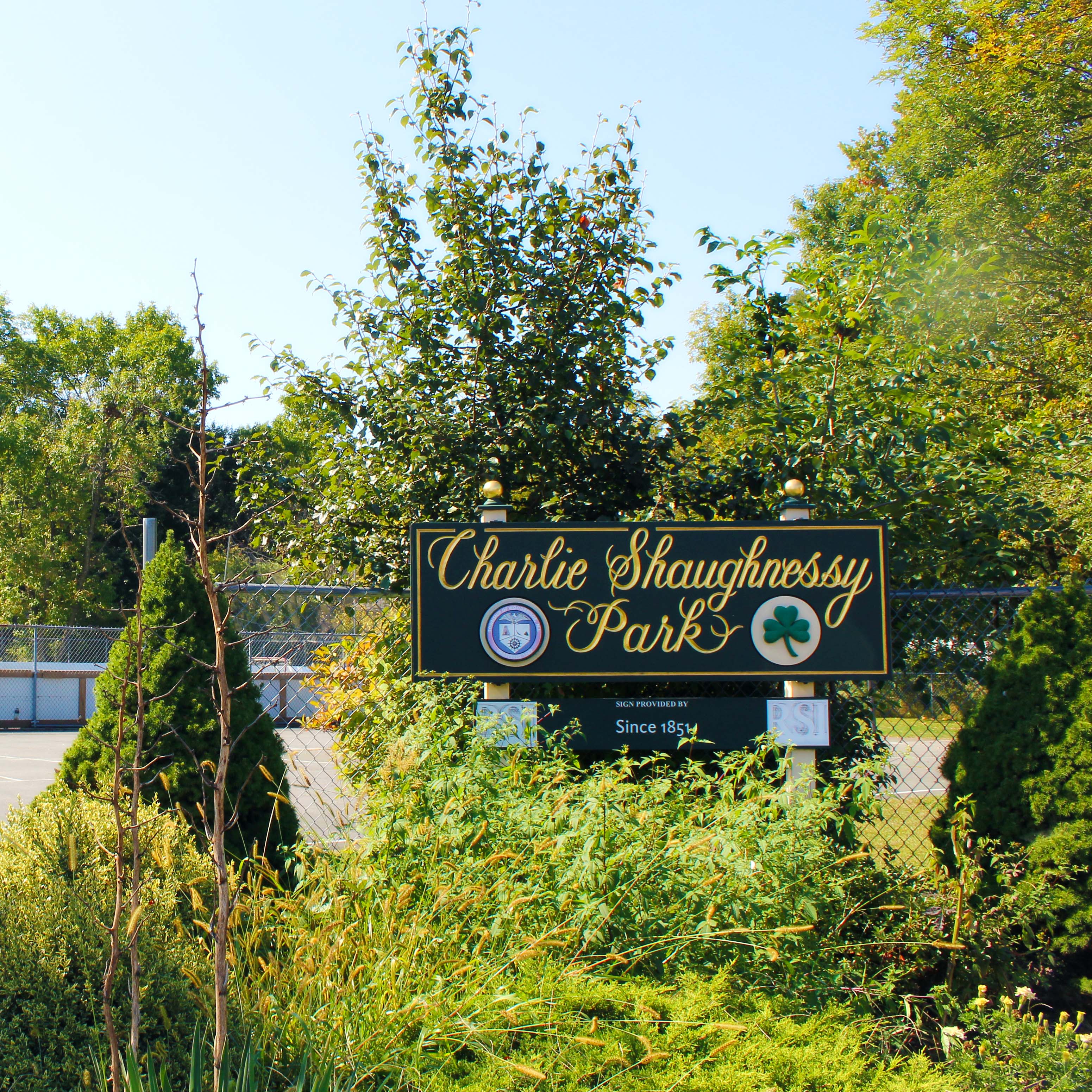 Charles Shaubessy  Colonia 1