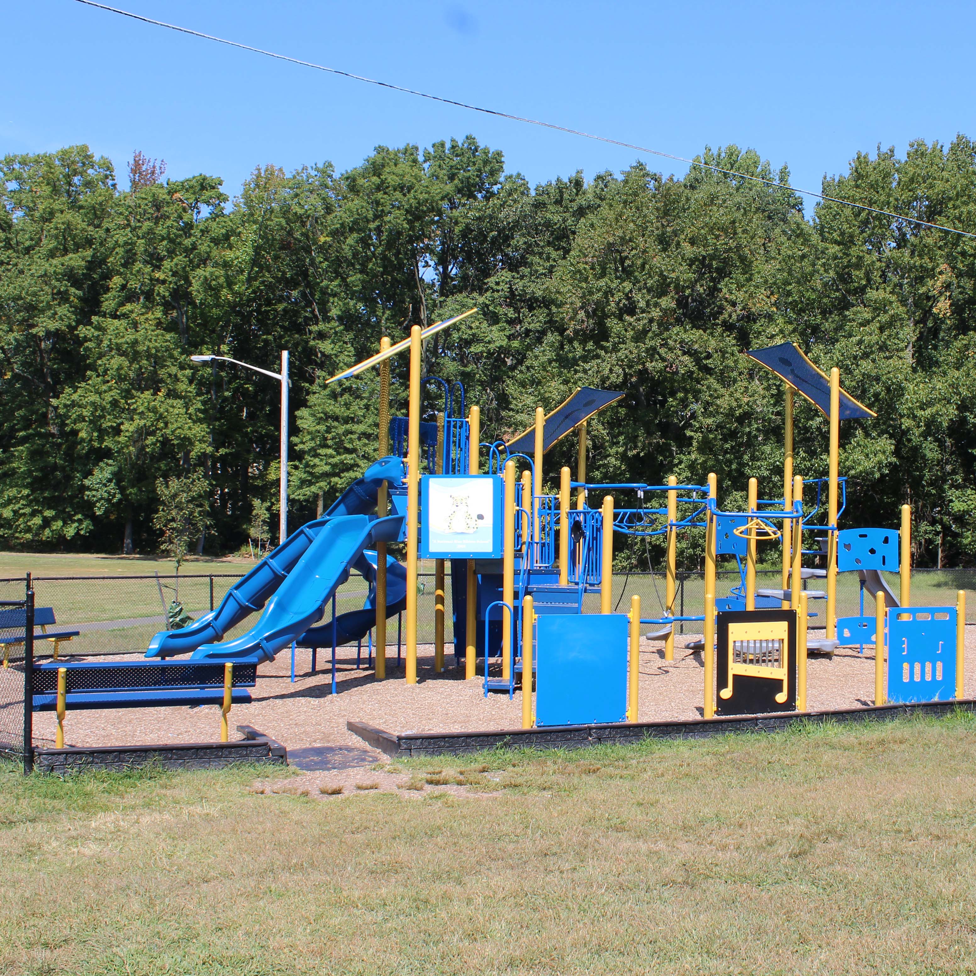 Claremont Ave Colonia 2