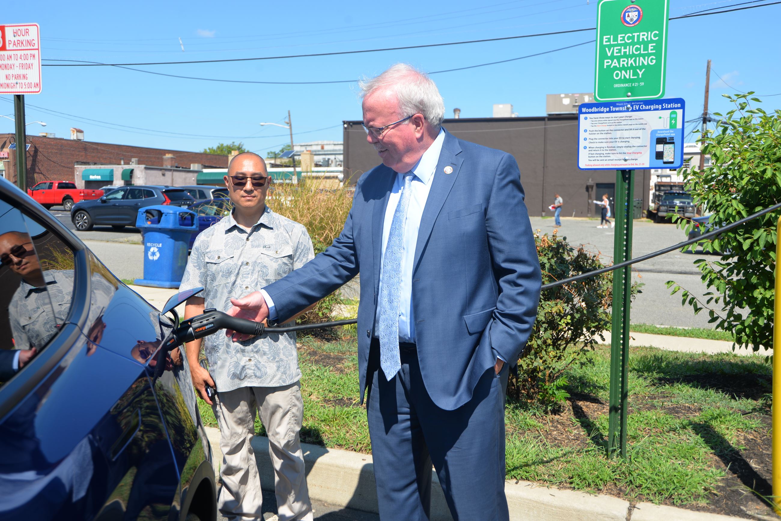 Mayor McCormac and Officer Lee